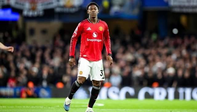 世界杯买球攻略app -一日英超动向：曼联利物浦争夺小孔塞桑，阿森纳战马竞很吸睛