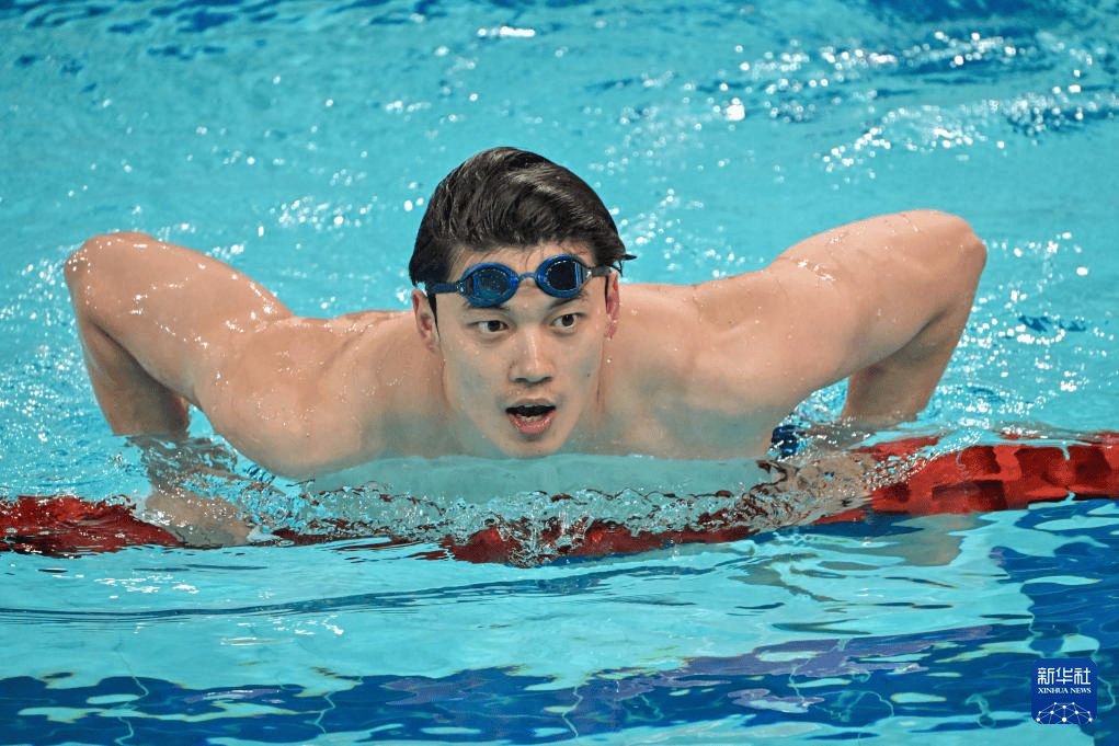 游泳——中国公开赛：汪顺获男子200米个人混合泳亚军