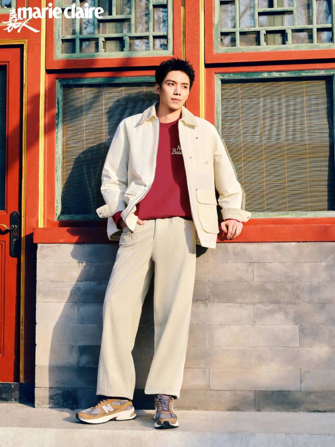 灯火在场 WHEN LIGHT GATHERS